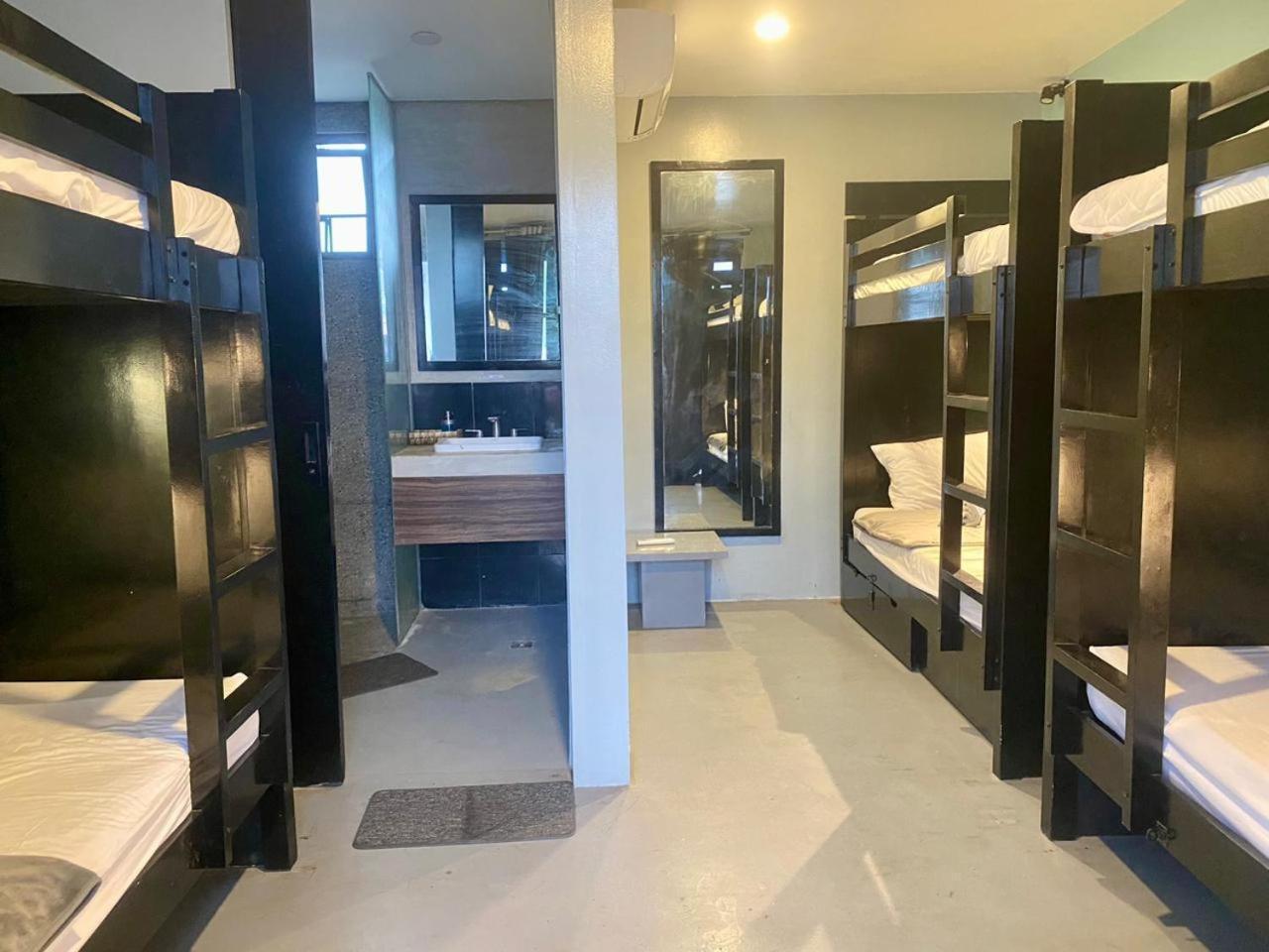 Siargao Bed And Brewery Hotel General Luna  Exterior photo