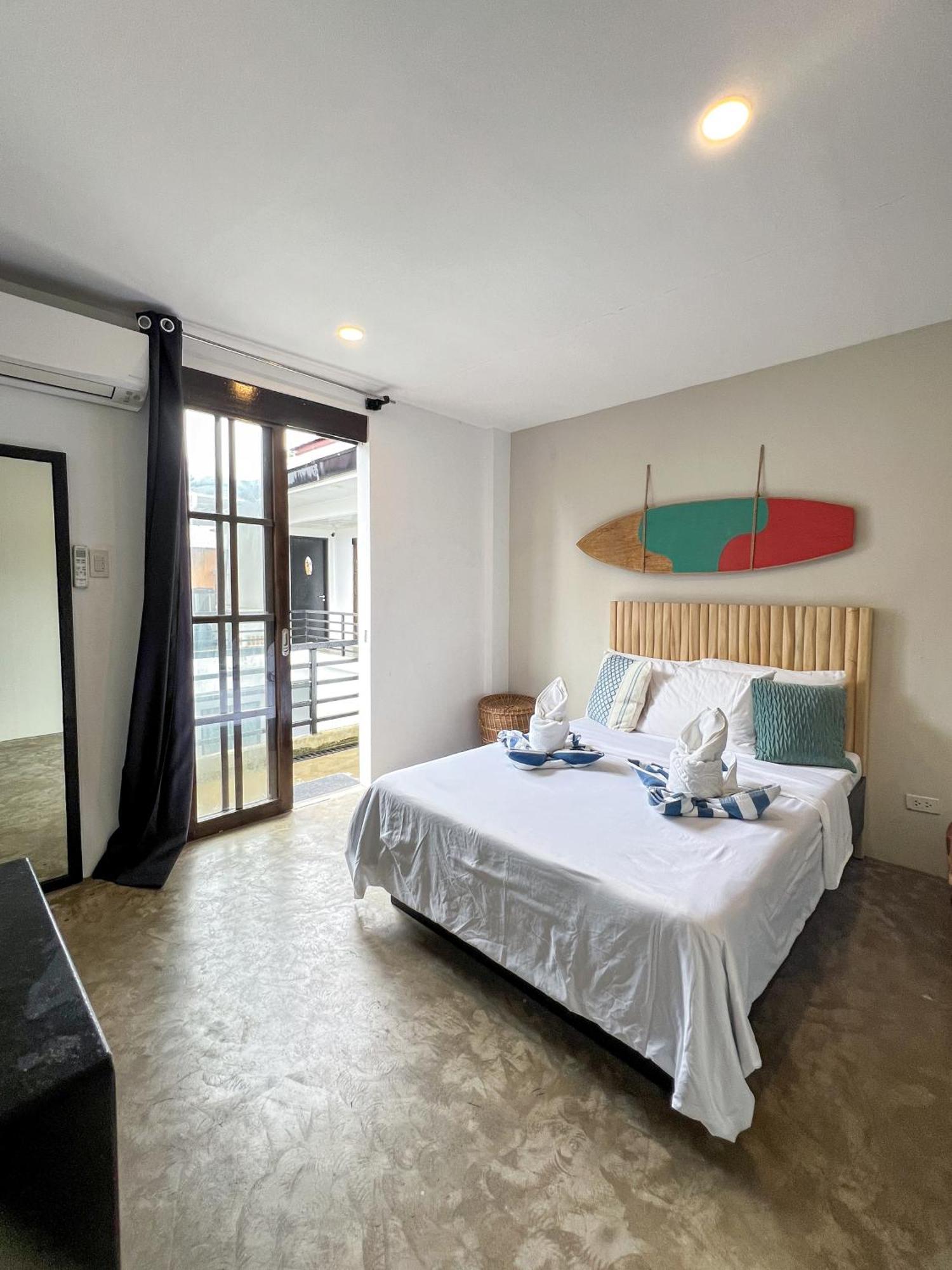 Siargao Bed And Brewery Hotel General Luna  Exterior photo